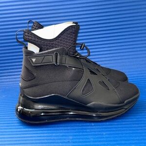 Size 9- Women’s Nike Jordan Air Latitude 720 `Triple Black` AV5187-001 RARE